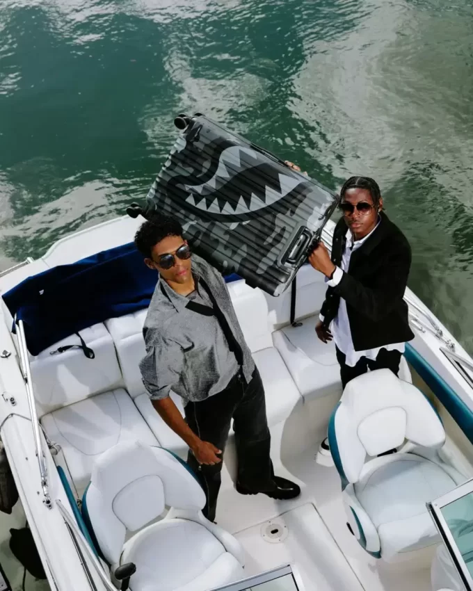 3AM RIPTIDE SHARKNAUTICS HARDSHELL FULL-SIZE LUGGAGE 3AM RIPTIDE SHARKNAUTICS HARDSHELL FULL-SIZE LUGGAGE