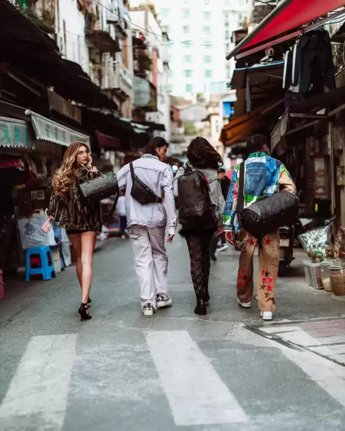 4AM SAVVY CROSSBODY 4AM SAVVY CROSSBODY