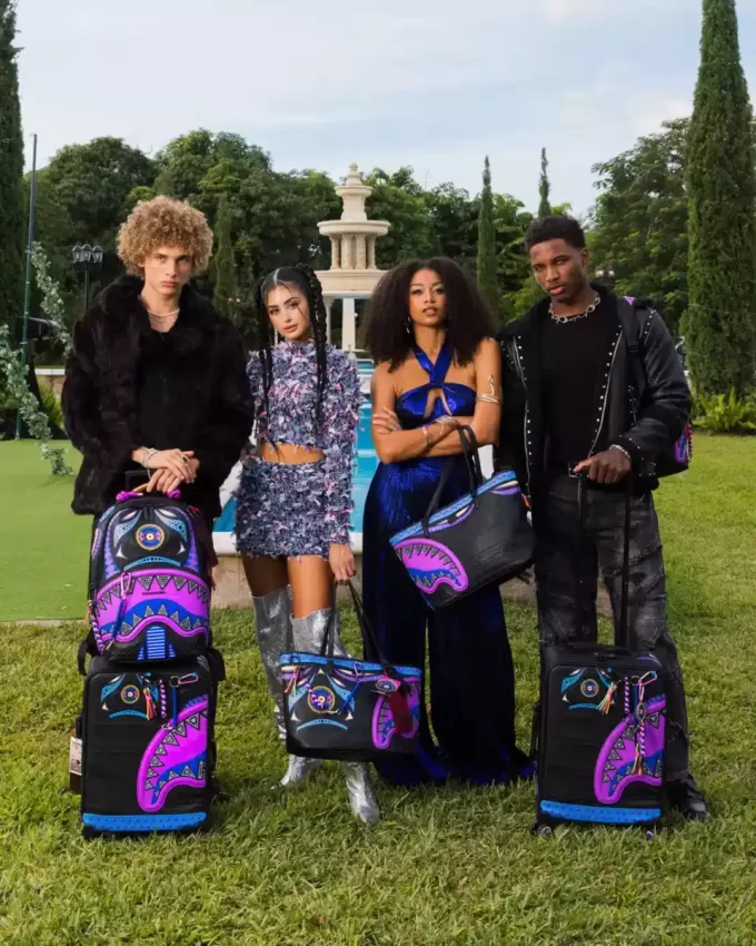 A.I. 12 BROOKLYN & BEYOND – SANDFLOWER COLLAB CLIP KEYCHAIN A.I. 12 BROOKLYN & BEYOND – SANDFLOWER COLLAB CLIP KEYCHAIN