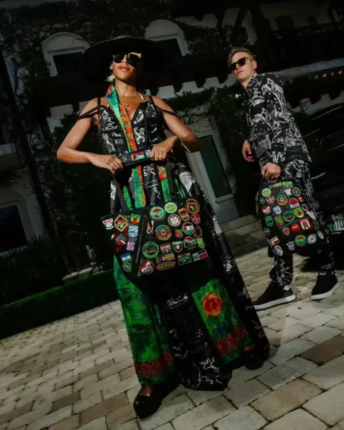 A.I. THE 54 (PATCHES OF AFRICA) CARGO TOTE A.I. THE 54 (PATCHES OF AFRICA) CARGO TOTE