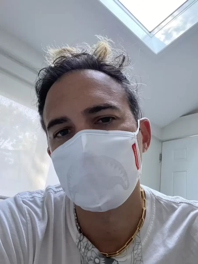 ADULT WHITE ON WHITE SHARK FORM-FITTING FACE MASK ADULT WHITE ON WHITE SHARK FORM-FITTING FACE MASK