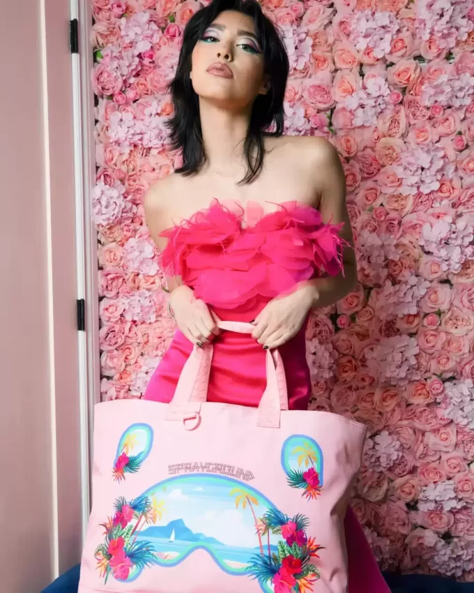 BORA BORA SHARK ISLAND VILLA BEACH TOTE BORA BORA SHARK ISLAND VILLA BEACH TOTE