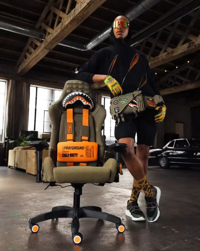 CALL OF DUTY READY FOR ACTION GAMING CHAIR CALL OF DUTY READY FOR ACTION GAMING CHAIR