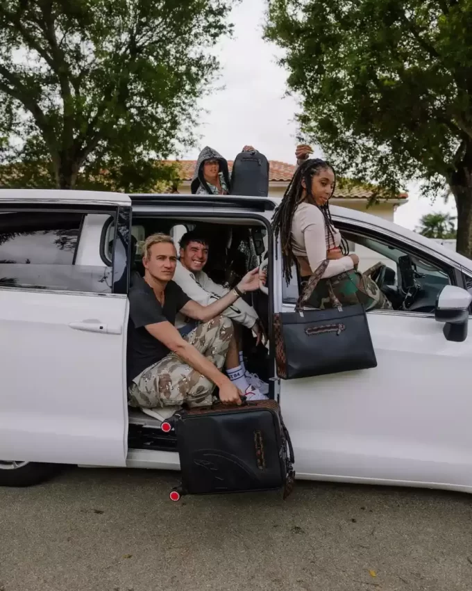 CHECKPOINT ROYALE TORTUGA TOTE