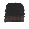 CORE BEANIE (BROWN)