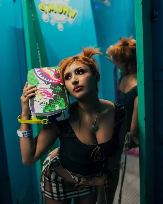 DREAMY TECHNICOLOR TOILETRY BAG DREAMY TECHNICOLOR TOILETRY BAG