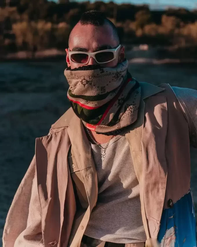 FIFTH AVENUE NECK WARMER FIFTH AVENUE NECK WARMER