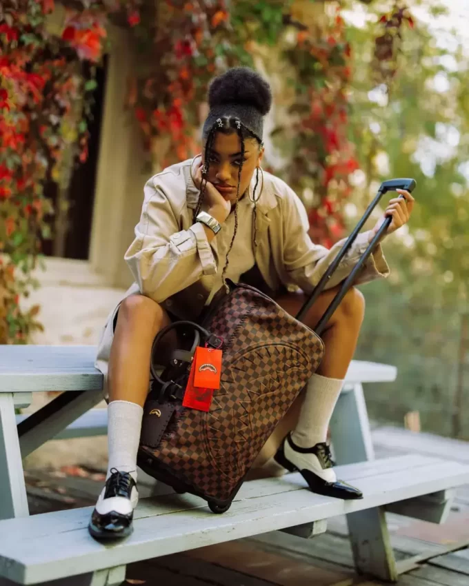 FROM PARIS WITH LOVE – EXPRESS DUFFLE (WITH WHEELS) FROM PARIS WITH LOVE – EXPRESS DUFFLE (WITH WHEELS)