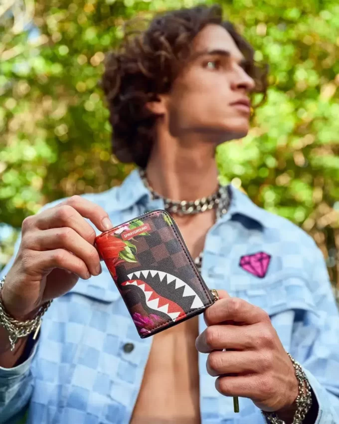 GARDEN OF SHARKS WALLET