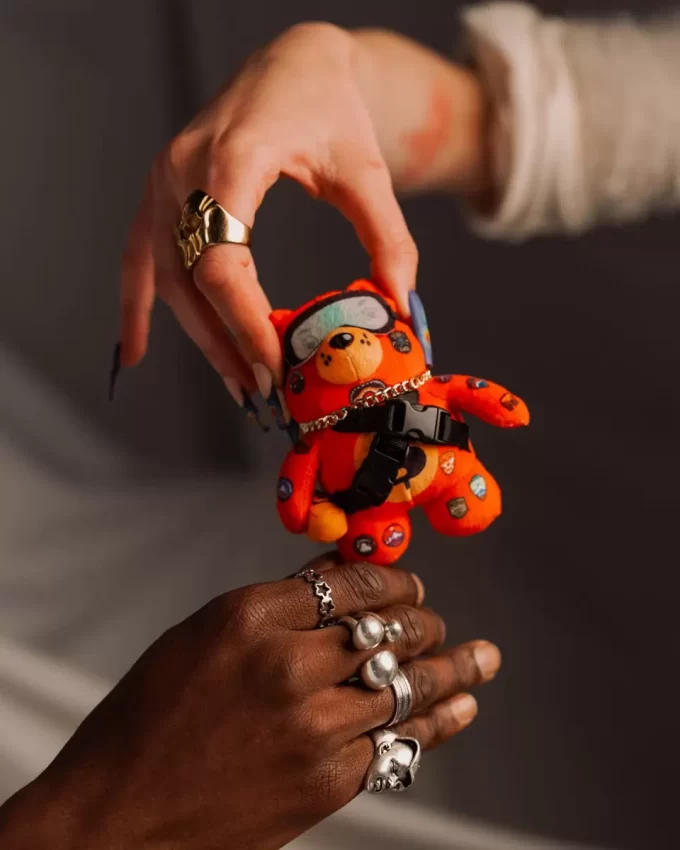 GLOBAL EXPEDITION BEAR KEYCHAIN