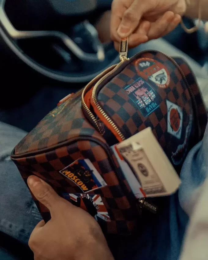 GLOBAL MOGUL TOILETRY BAG GLOBAL MOGUL TOILETRY BAG