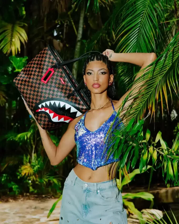 GLOW IN THE DARK CITY OF LIGHT TOTE GLOW IN THE DARK CITY OF LIGHT TOTE