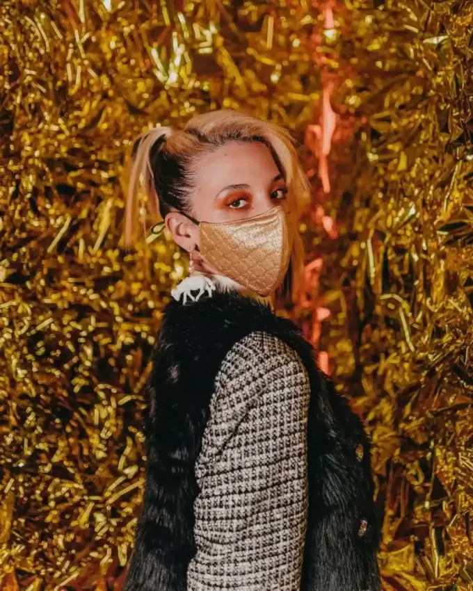 GOLD MONEY PATTERN VEGAN LEATHER FACE MASK GOLD MONEY PATTERN VEGAN LEATHER FACE MASK