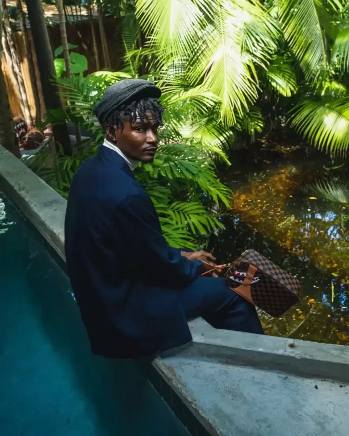 HENNY AIR TO THE THRONE TOILETRY HENNY AIR TO THE THRONE TOILETRY