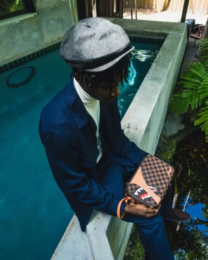 HENNY AIR TO THE THRONE TOILETRY HENNY AIR TO THE THRONE TOILETRY