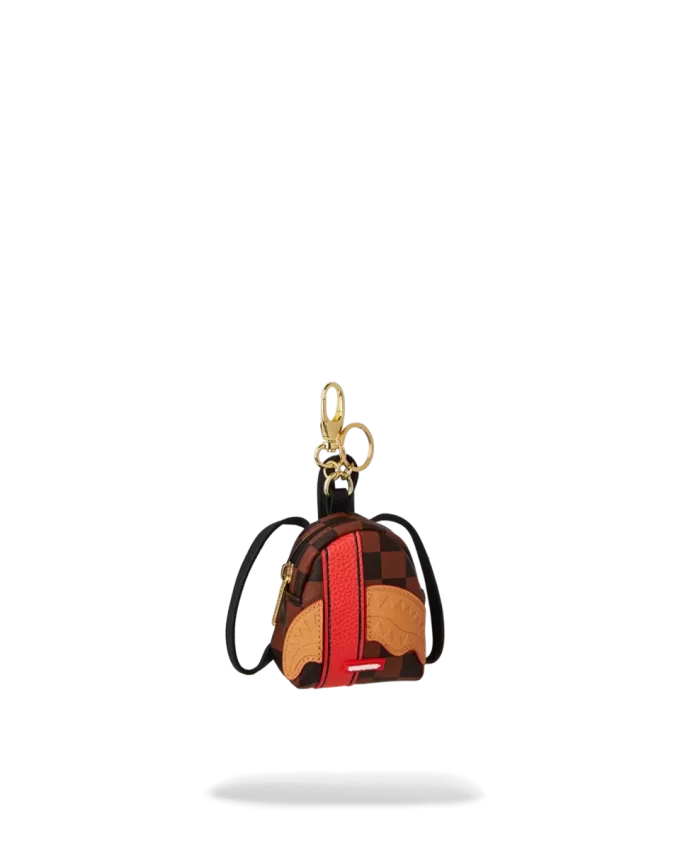 HENNY VICTORY LAP KEYCHAIN
