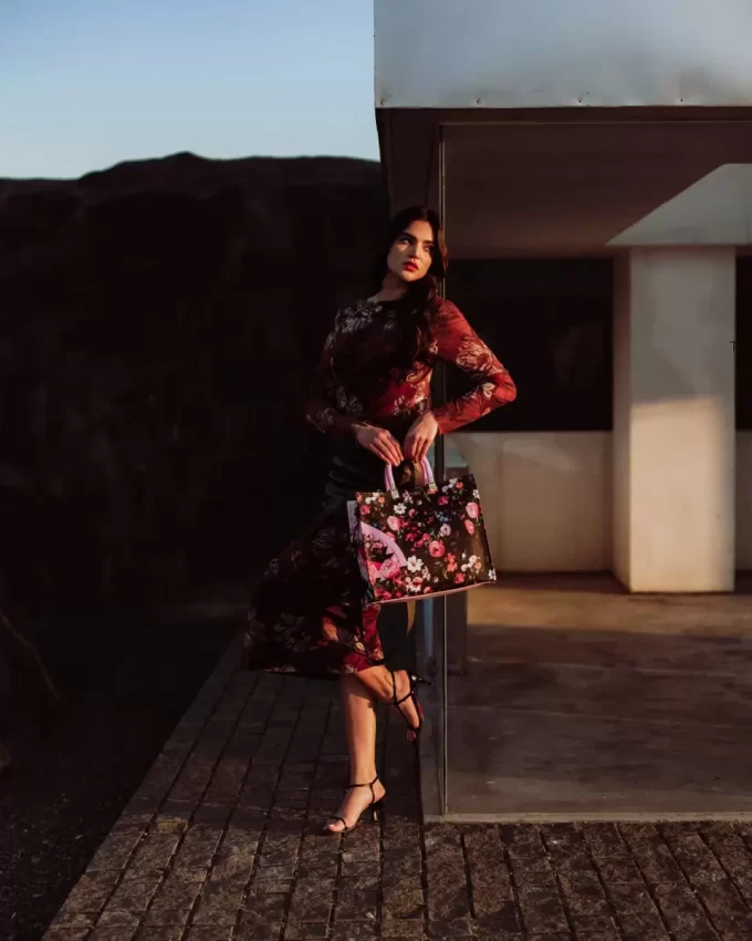 JARDIN DE FLORES TORTUGA TOTE JARDIN DE FLORES TORTUGA TOTE