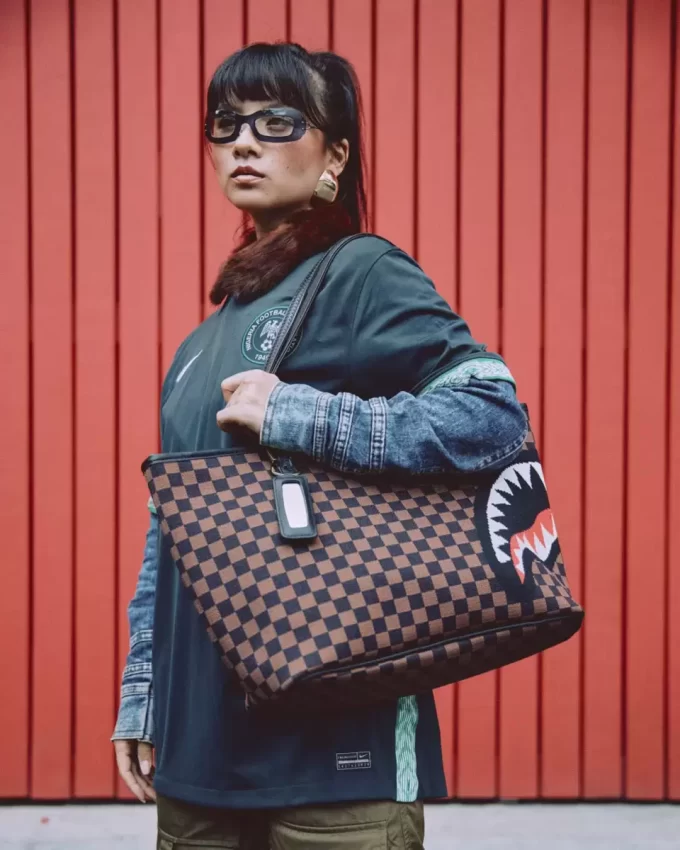 KYOTOKNIT SHARKS IN PARIS TOTE KYOTOKNIT SHARKS IN PARIS TOTE