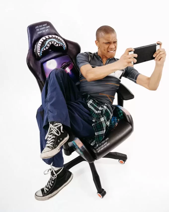 LATE ONE NIGHT GAMING CHAIR LATE ONE NIGHT GAMING CHAIR