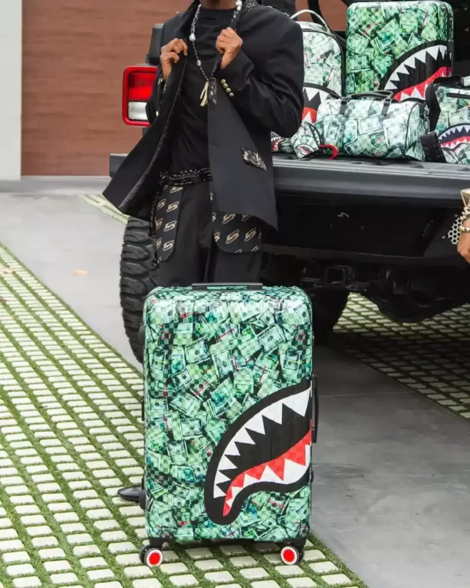 MAMA I MADE IT SHARKITECTURE HARDSHELL FULL-SIZE LUGGAGE MAMA I MADE IT SHARKITECTURE HARDSHELL FULL-SIZE LUGGAGE