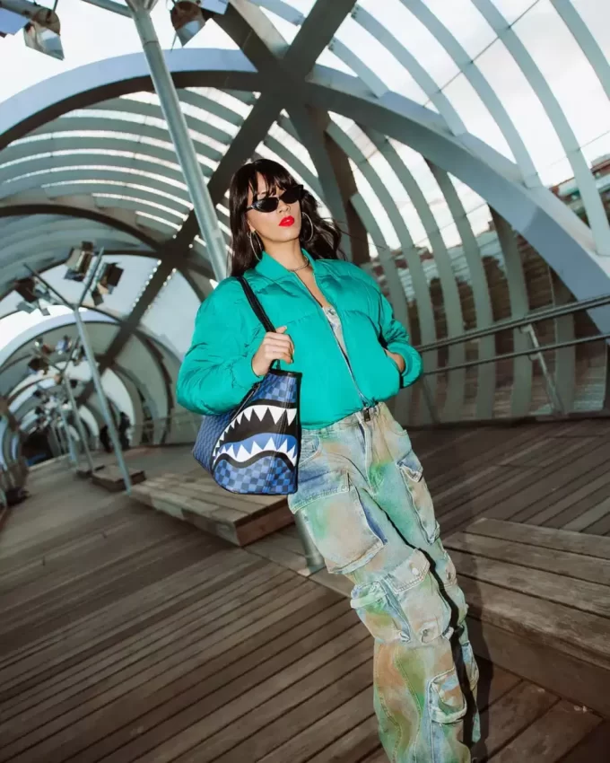 MIDNIGHT MAGIC SHARKS IN PARIS TOTE MIDNIGHT MAGIC SHARKS IN PARIS TOTE