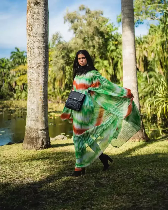 RACEWAY SHADOW PHANTOM MESSENGER SLING BAG RACEWAY SHADOW PHANTOM MESSENGER SLING BAG