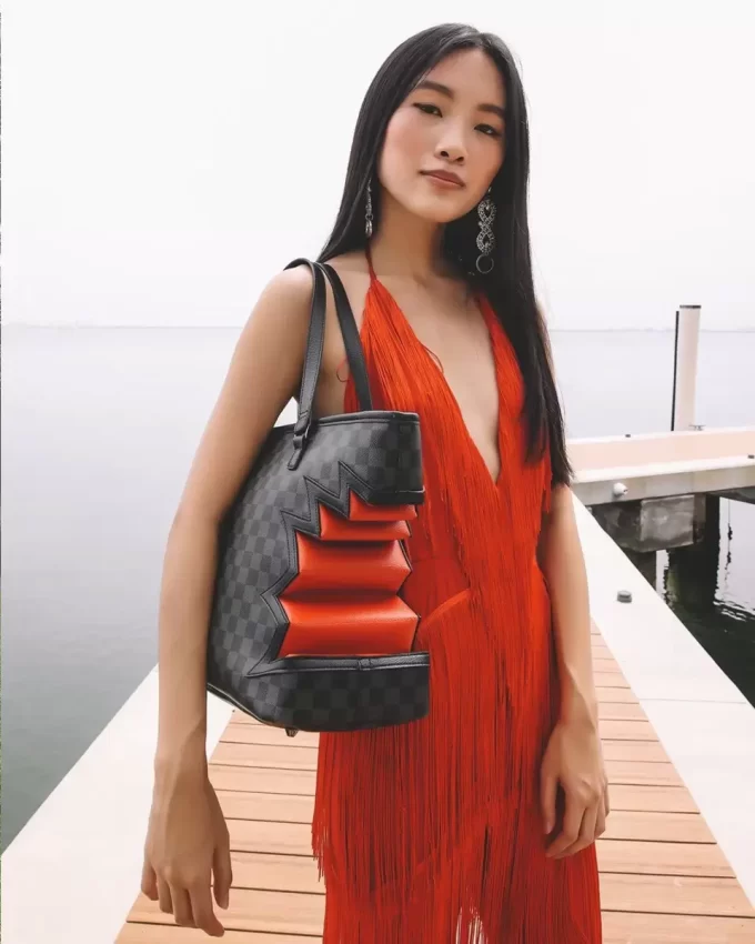 SHARK BITE SHARKS IN PARIS GRAY TOTE SHARK BITE SHARKS IN PARIS GRAY TOTE