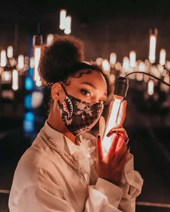 SHARKFLOWER VEGAN LEATHER FACE MASK SHARKFLOWER VEGAN LEATHER FACE MASK