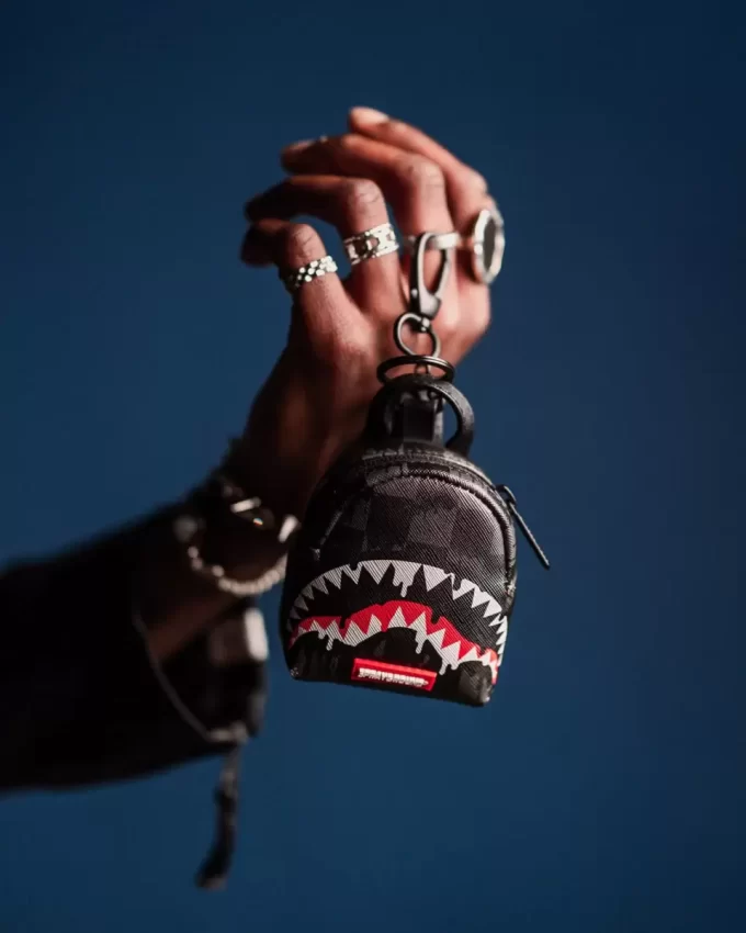 SHARKS IN PARIS THUNDERDRIP BACKPACK KEYCHAIN
