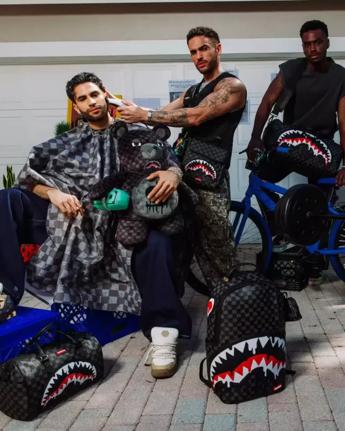 SHARKS IN PARIS THUNDERDRIP MESSENGER SLING SHARKS IN PARIS THUNDERDRIP MESSENGER SLING