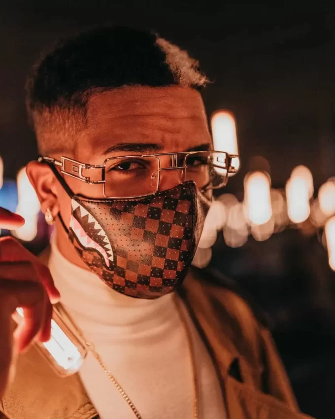 SHARKS IN PARIS VEGAN LEATHER FACE MASK SHARKS IN PARIS VEGAN LEATHER FACE MASK