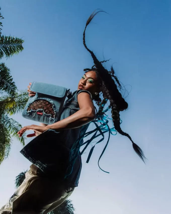 SHORES OF ITALY MESSENGER SLING SHORES OF ITALY MESSENGER SLING