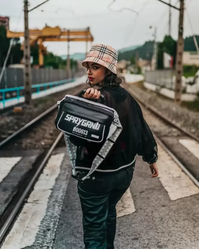 SWERVE CARGO CROSSBODY SWERVE CARGO CROSSBODY