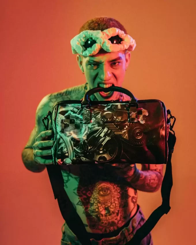 THE UNDERCURRENT MINI DUFFLE THE UNDERCURRENT MINI DUFFLE