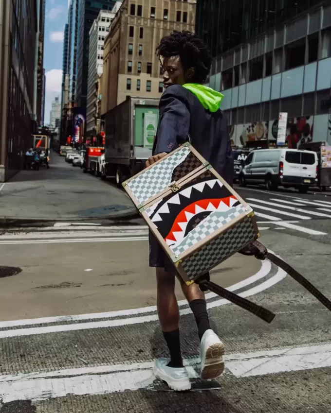 UNSTOPPABLE ENDEAVORS II CHATURANGA SHARK 1900 BACKPACK UNSTOPPABLE ENDEAVORS II CHATURANGA SHARK 1900 BACKPACK