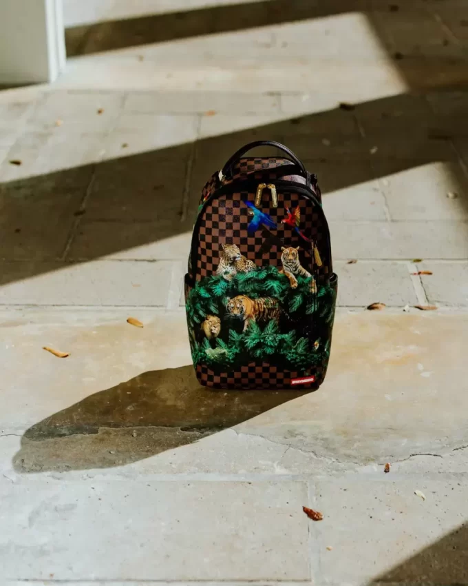 WILDLIFE WONDER BACKPACK (PROCEEDS GOES TO WORLD WILDLIFE FUND) WILDLIFE WONDER BACKPACK (PROCEEDS GOES TO WORLD WILDLIFE FUND)