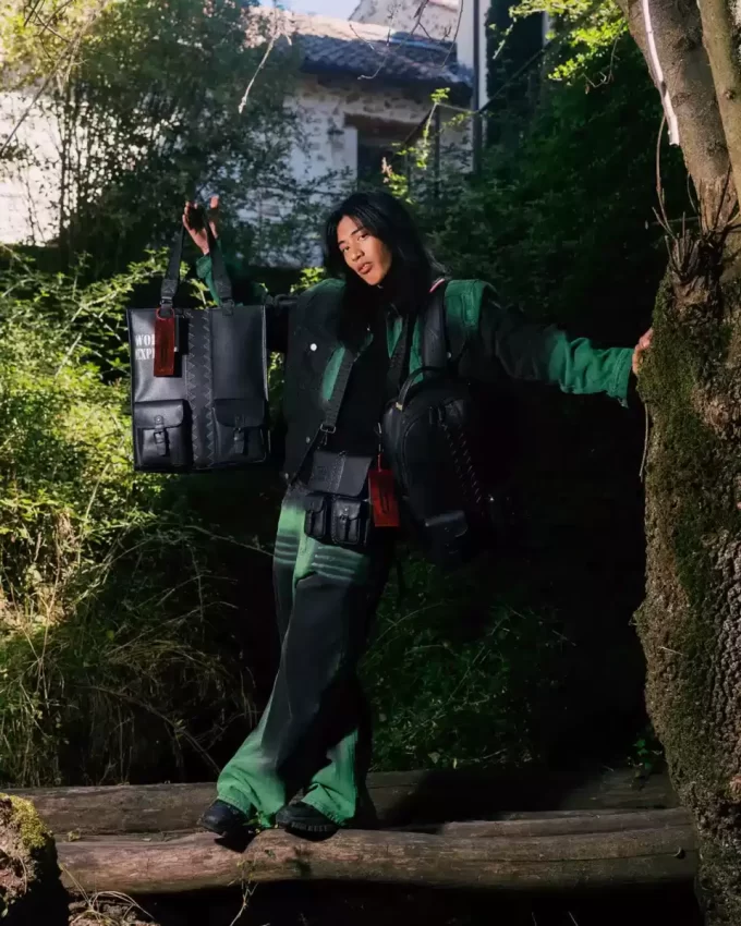 WORLD EXPLORER ENTREPRENEUR MESSENGER BAG WORLD EXPLORER ENTREPRENEUR MESSENGER BAG