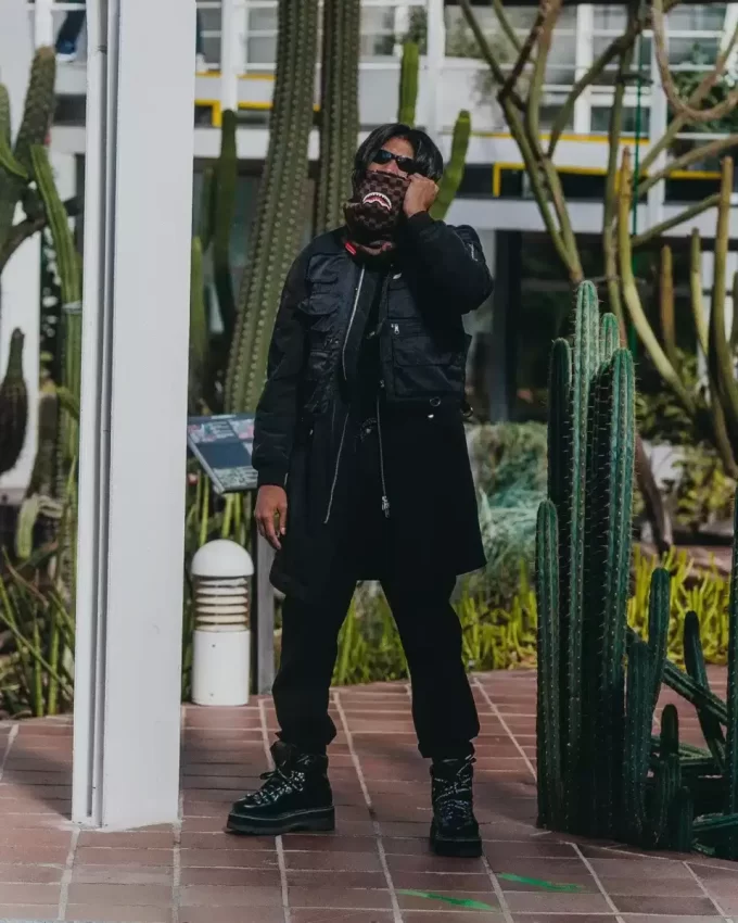 XTC SHARKS IN PARIS NECK WARMER XTC SHARKS IN PARIS NECK WARMER